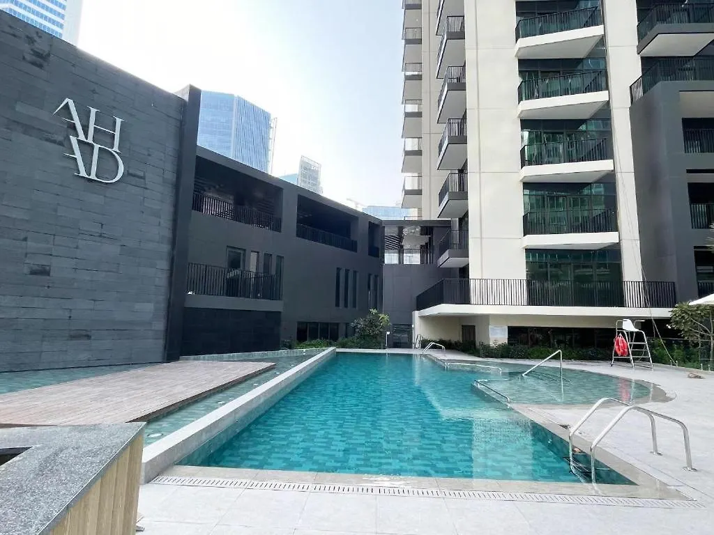 Ahad Residents - Cozy Studio Near Downtown Dubai 0*,