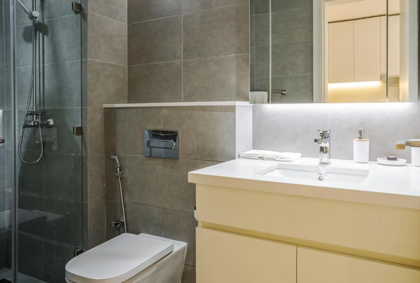 Ahad Residents - Cozy Studio Near Downtown Dubai 0*,  United Arab Emirates