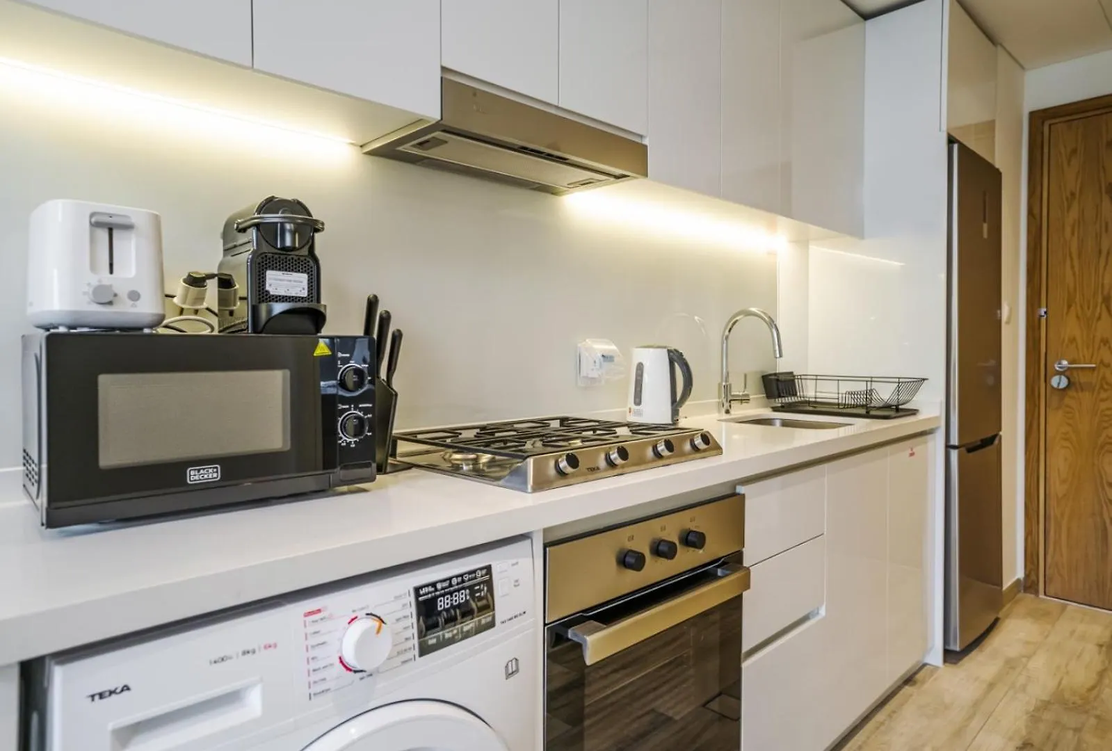 Apartment Ahad Residents - Cozy Studio Near Downtown Dubai