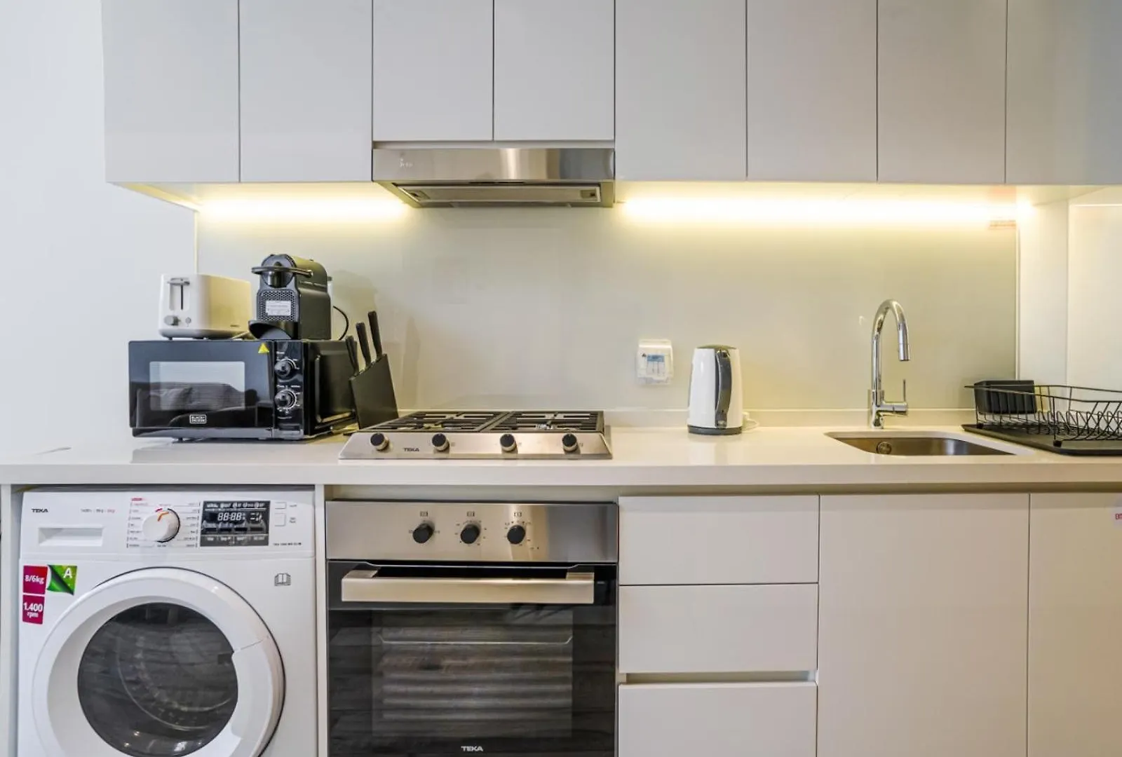 Apartment Ahad Residents - Cozy Studio Near Downtown Dubai